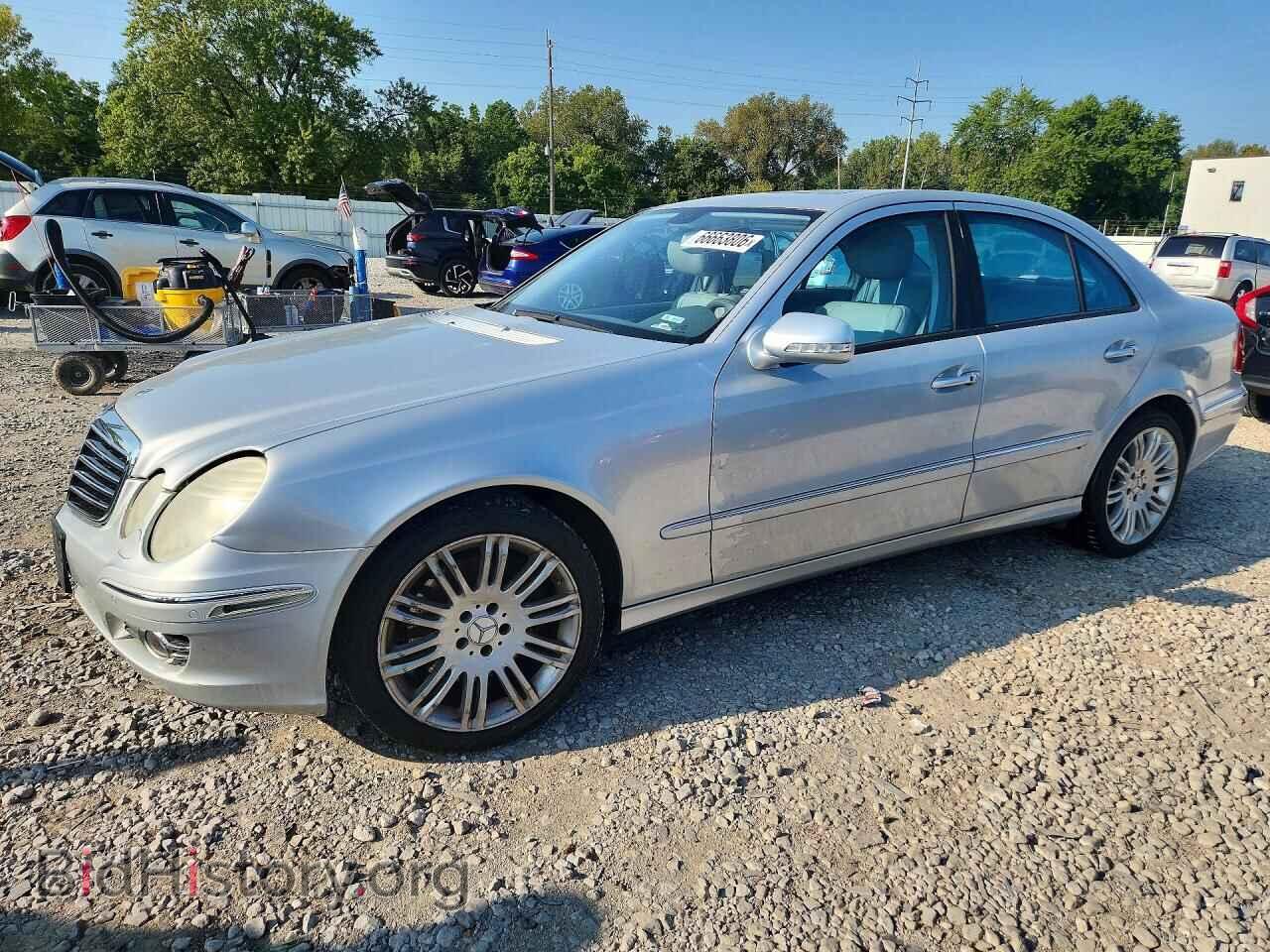 Photo WDBUF87X58B261866 - MERCEDES-BENZ E-CLASS 2008