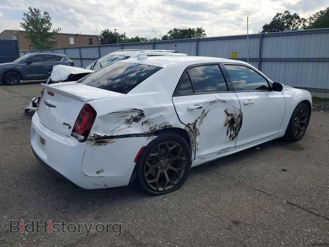 2017 CHRYSLER 300 - VIN: 2C3CCABT1HH646659 - Фото 3
