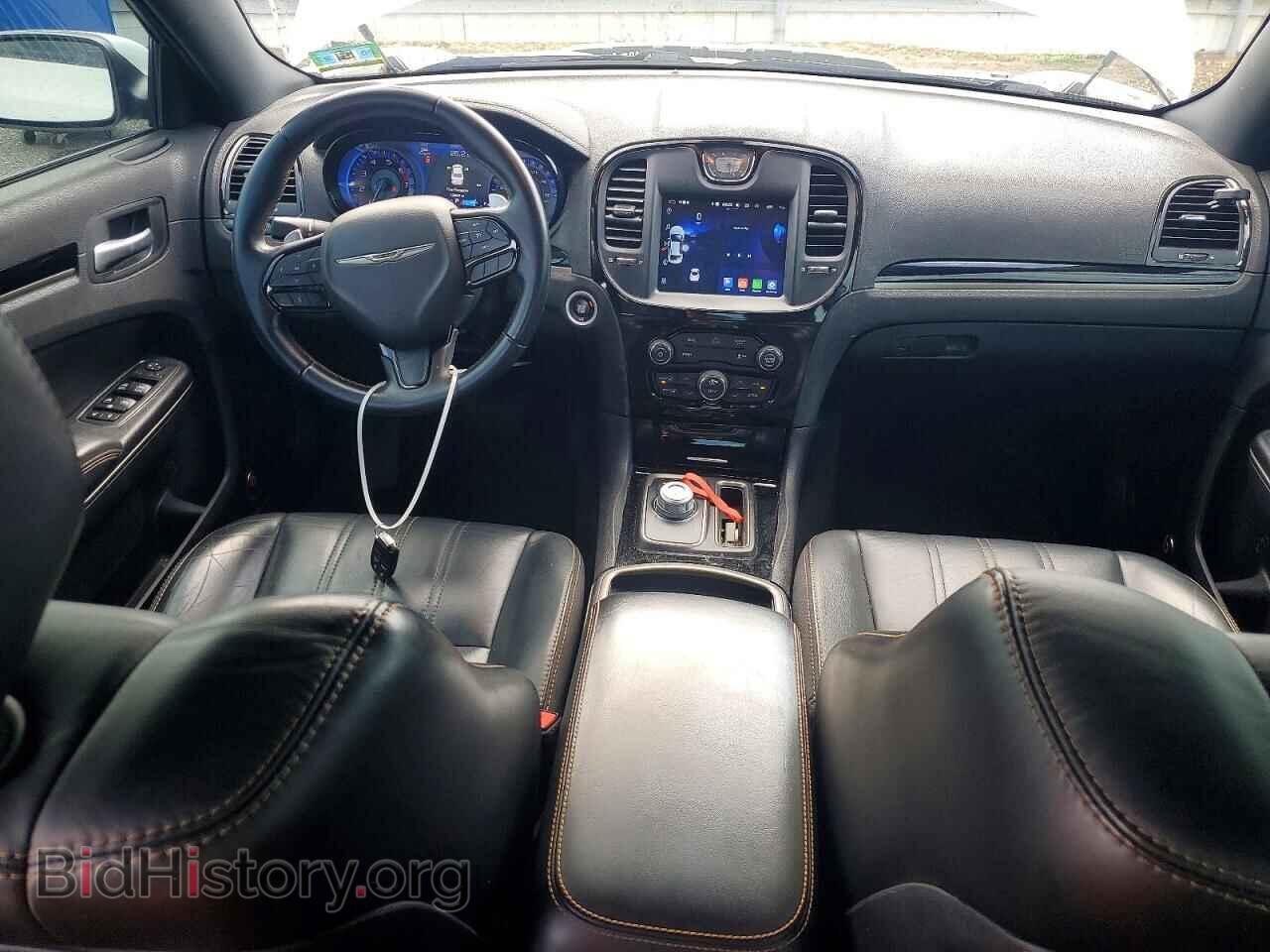 2017 CHRYSLER 300 - VIN: 2C3CCABT1HH646659 - Фото 8