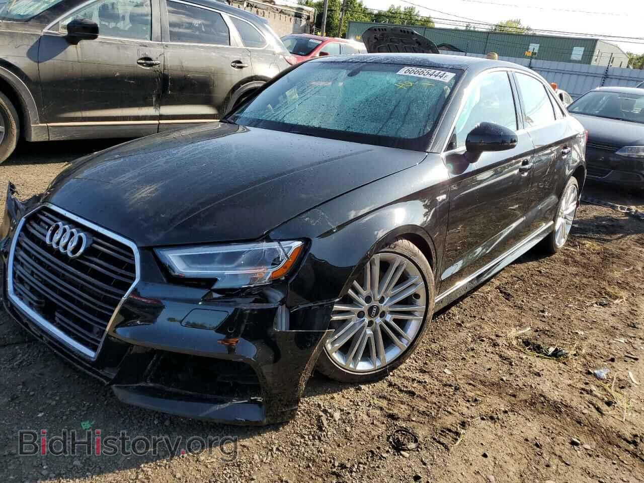 Фотография WAUJ8GFF9H1075669 - AUDI A3 2017