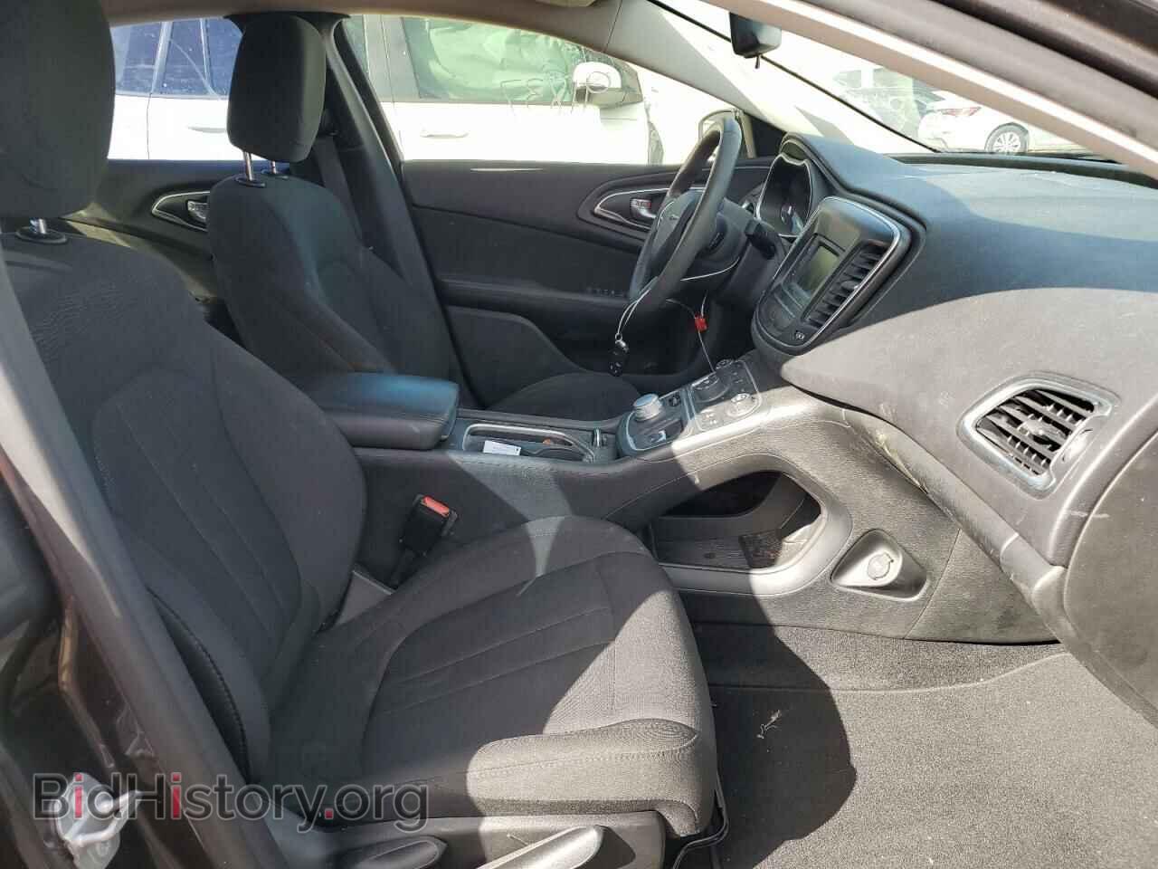 2016 CHRYSLER 200 - VIN: 1C3CCCAB7GN117100 - Photo 5
