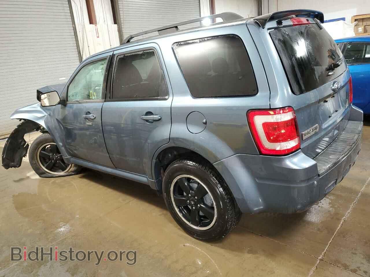 2011 FORD ESCAPE - VIN: 1FMCU0D73BKB82921 - Photo 2