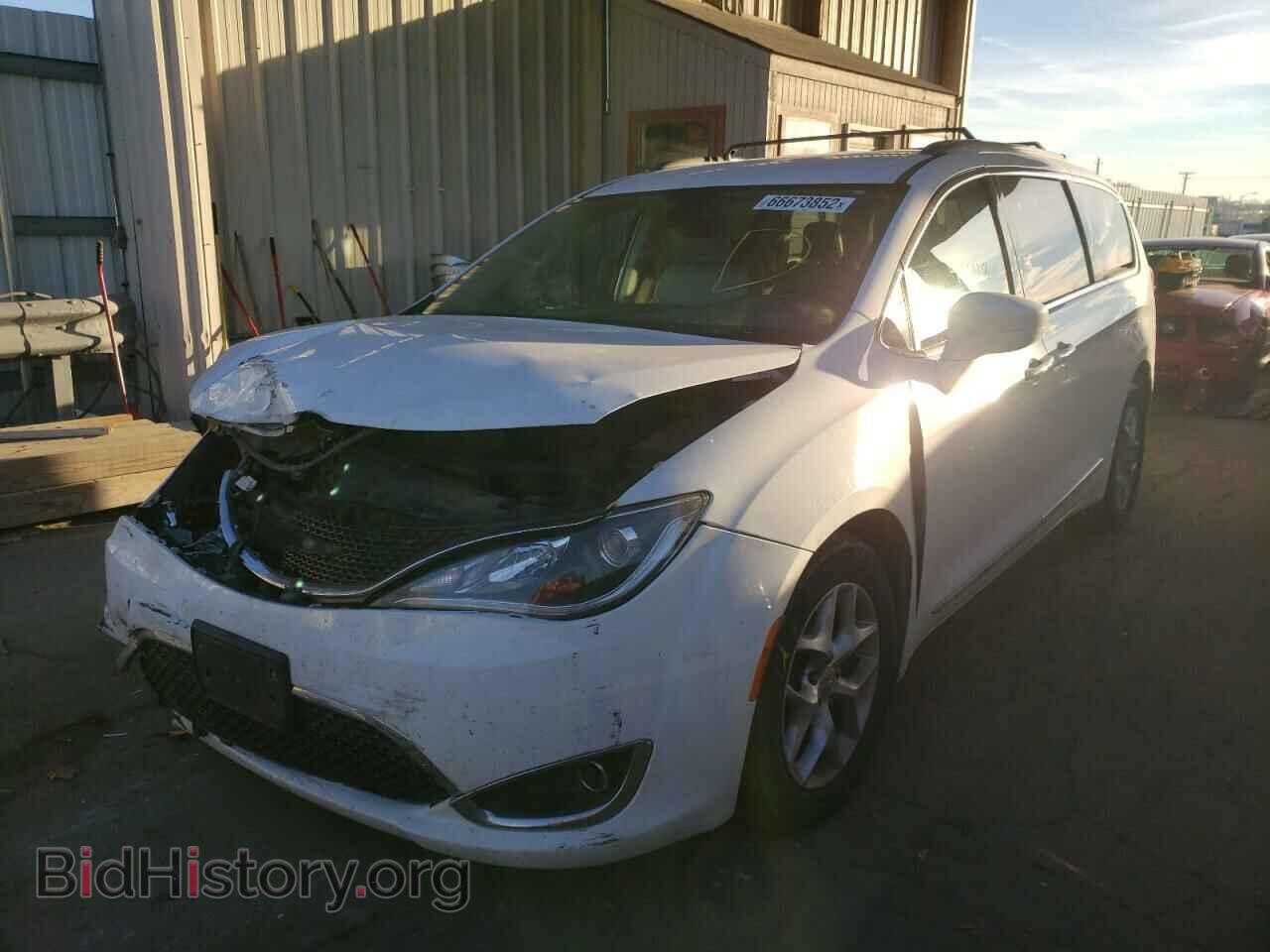 2017 CHRYSLER PACIFICA - VIN: 2C4RC1EG1HR542154 - Photo 2