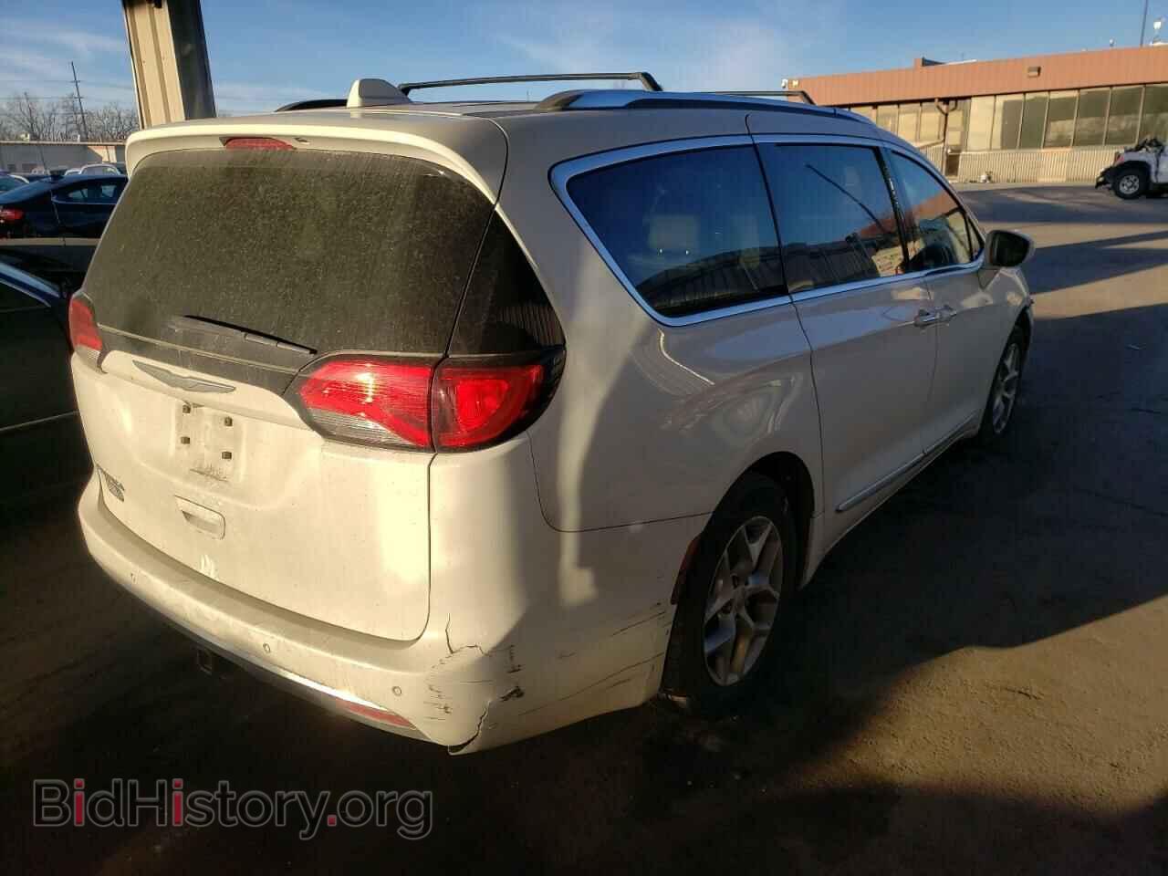 2017 CHRYSLER PACIFICA - VIN: 2C4RC1EG1HR542154 - Photo 4