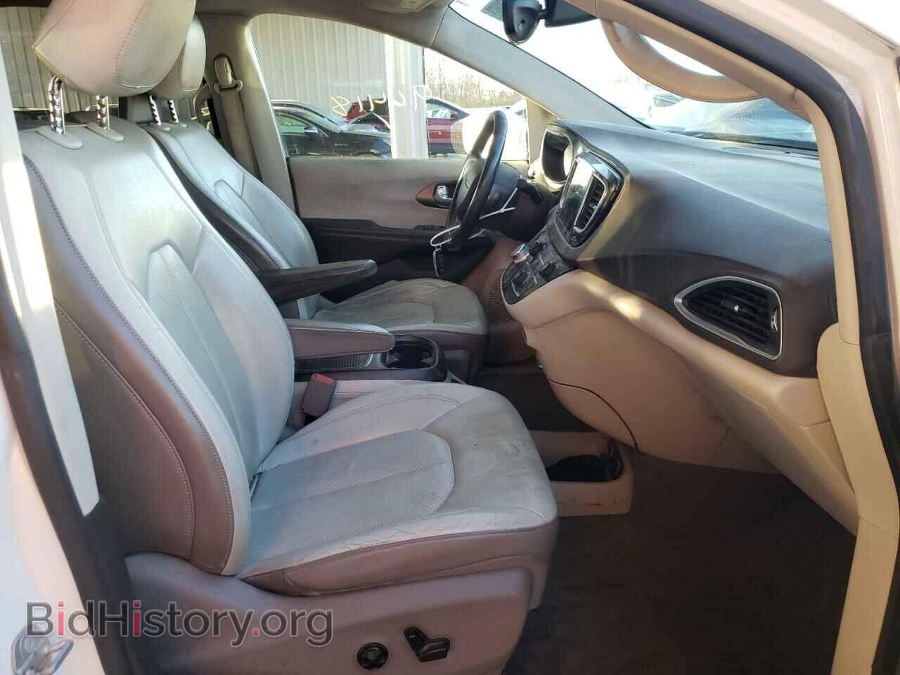 2017 CHRYSLER PACIFICA - VIN: 2C4RC1EG1HR542154 - Photo 5