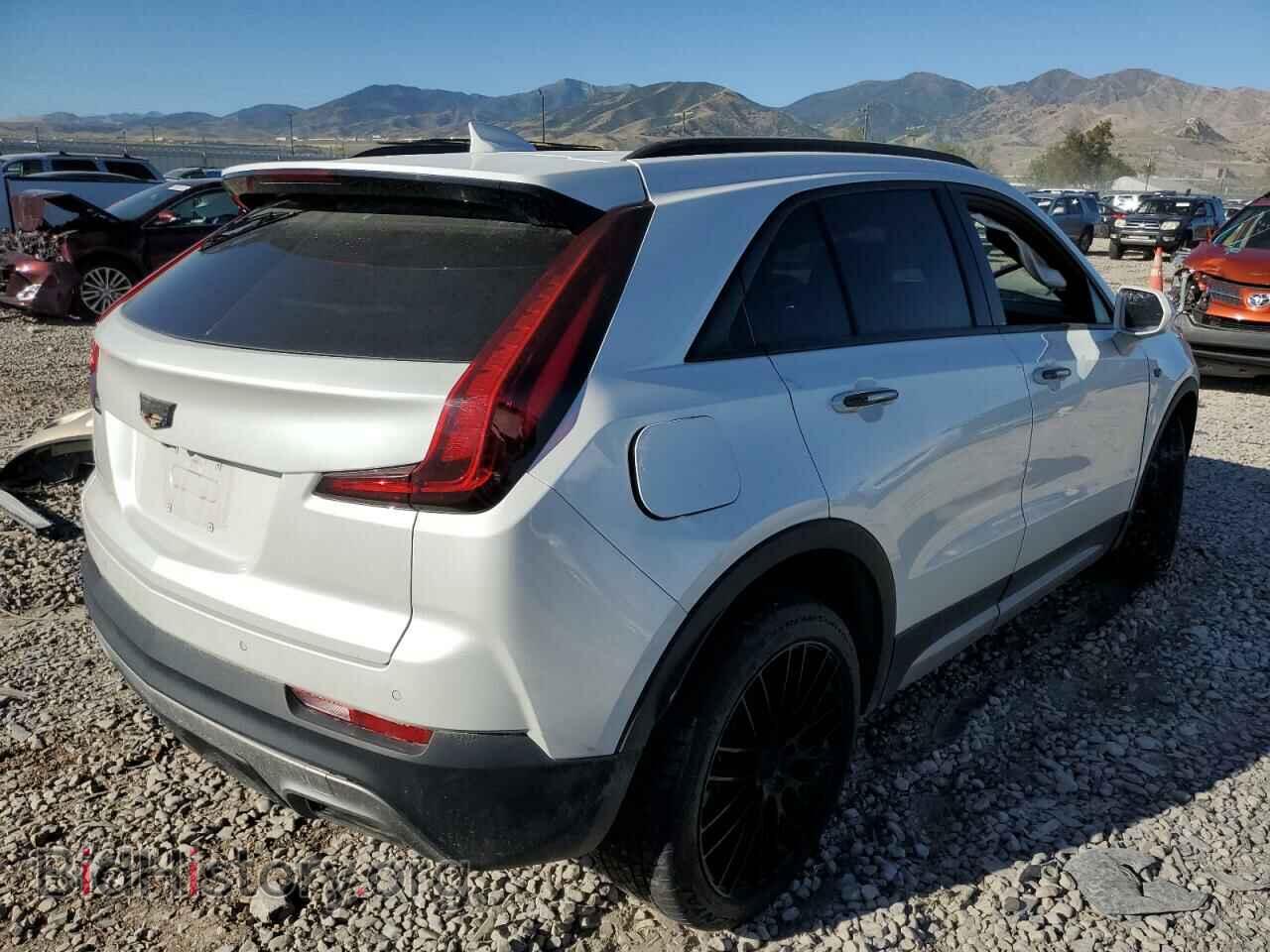 2019 CADILLAC XT4 - VIN: 1GYFZDR40KF224652 - Фото 3