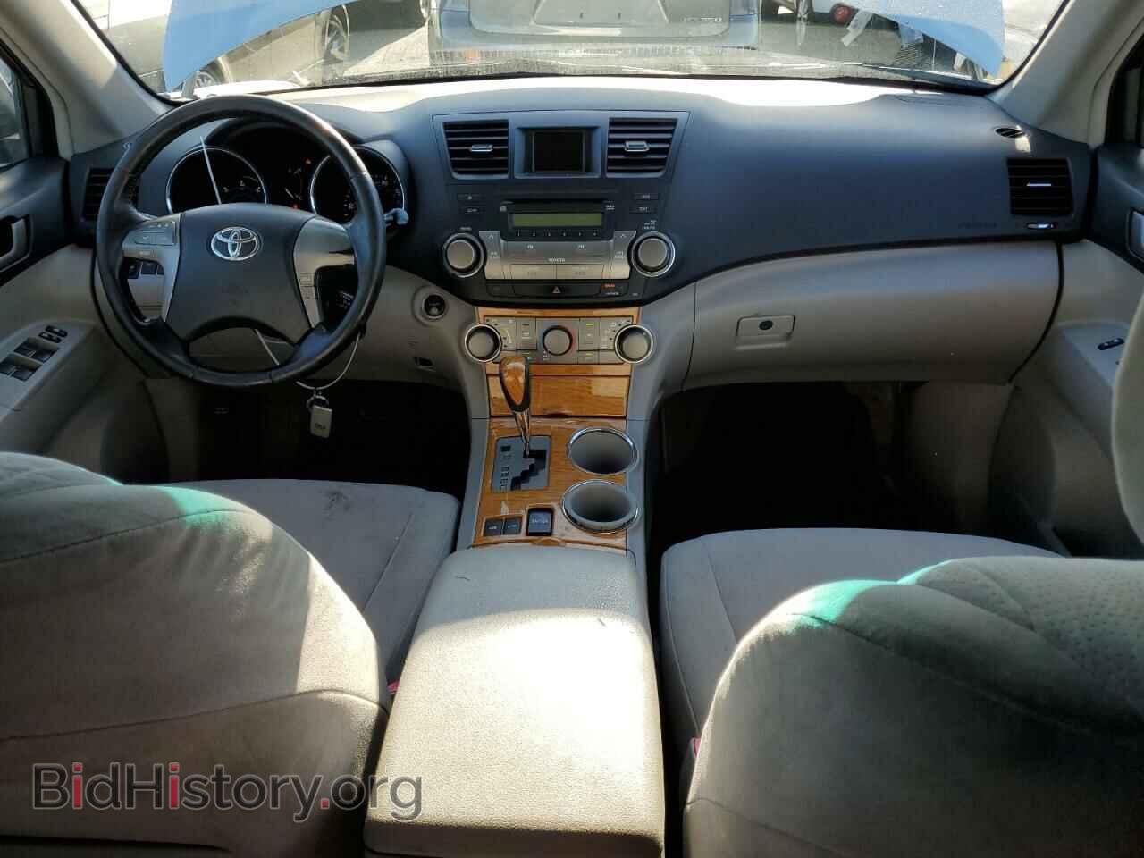 2008 TOYOTA HIGHLANDER - VIN: JTEEW41AX82008556 - Фото 8