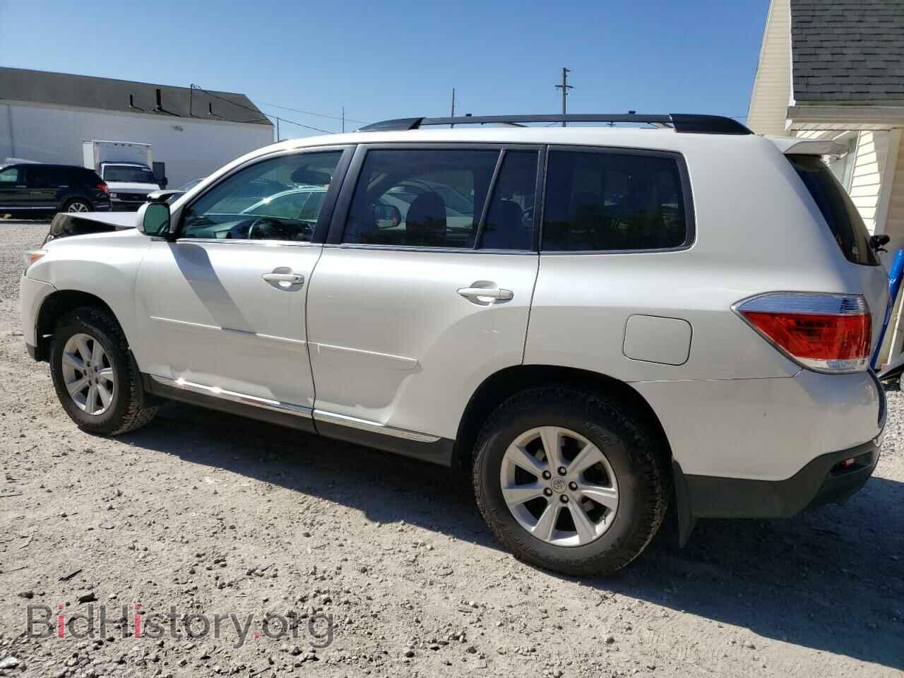 2013 TOYOTA HIGHLANDER - VIN: 5TDBK3EH8DS225224 - Фото 2