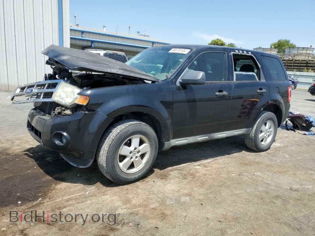 Photo 1FMCU0C77AKC95397 - FORD ESCAPE 2010