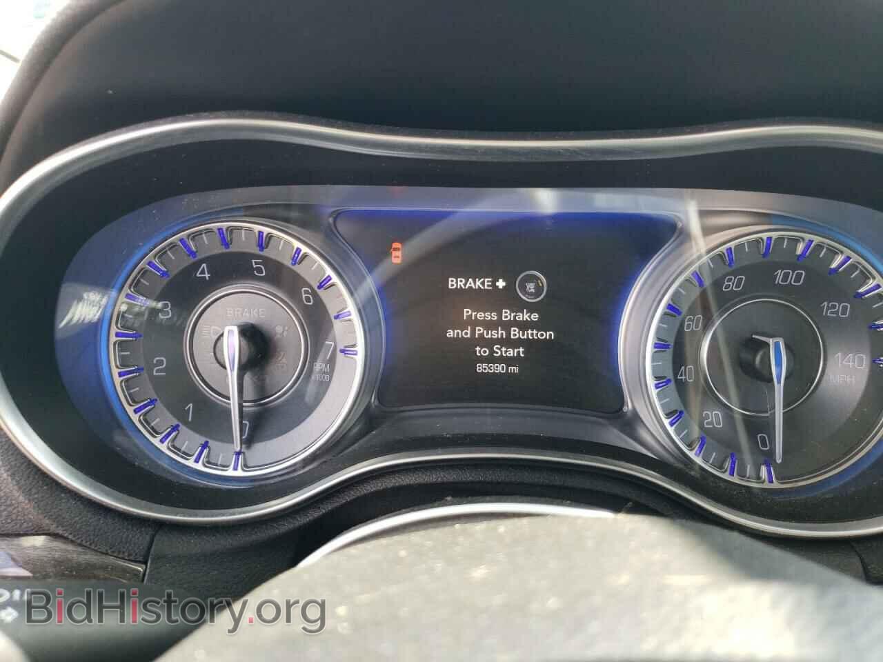 2015 CHRYSLER 300 - VIN: 2C3CCAAG1FH808260 - Фото 9