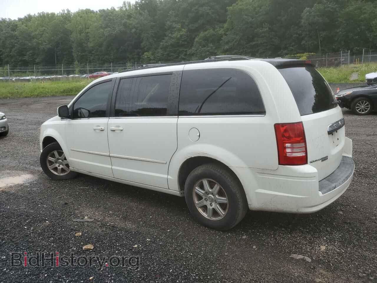 2008 CHRYSLER MINIVAN - VIN: 2A8HR54P38R840636 - Фото 2