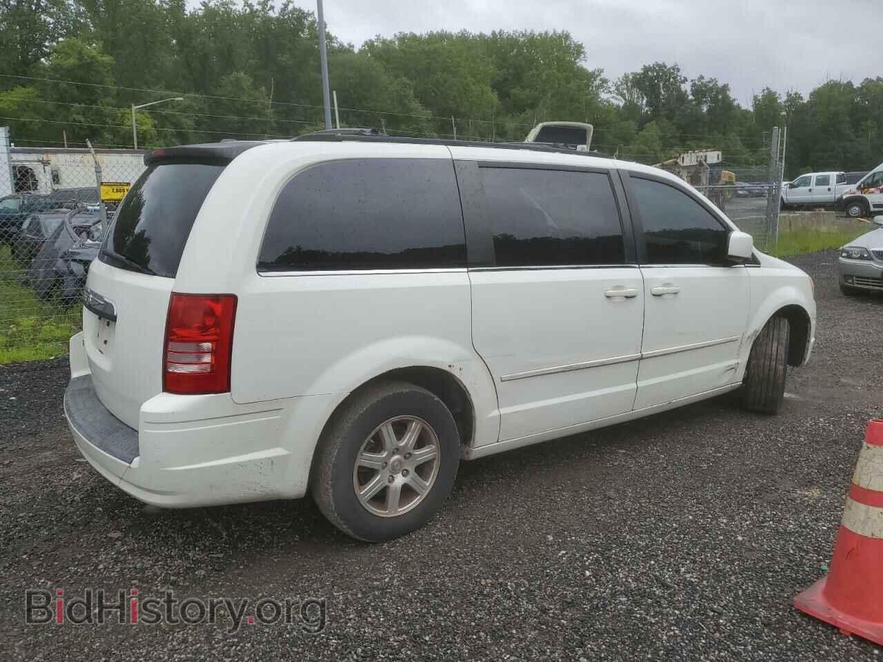 2008 CHRYSLER MINIVAN - VIN: 2A8HR54P38R840636 - Фото 3