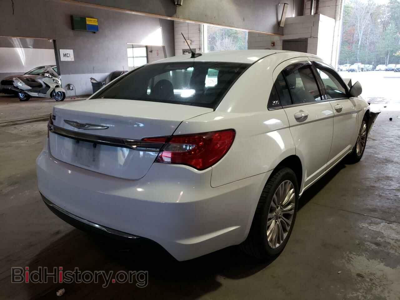 2012 CHRYSLER 200 - VIN: 1C3CCBAB4CN113851 - Фото 4