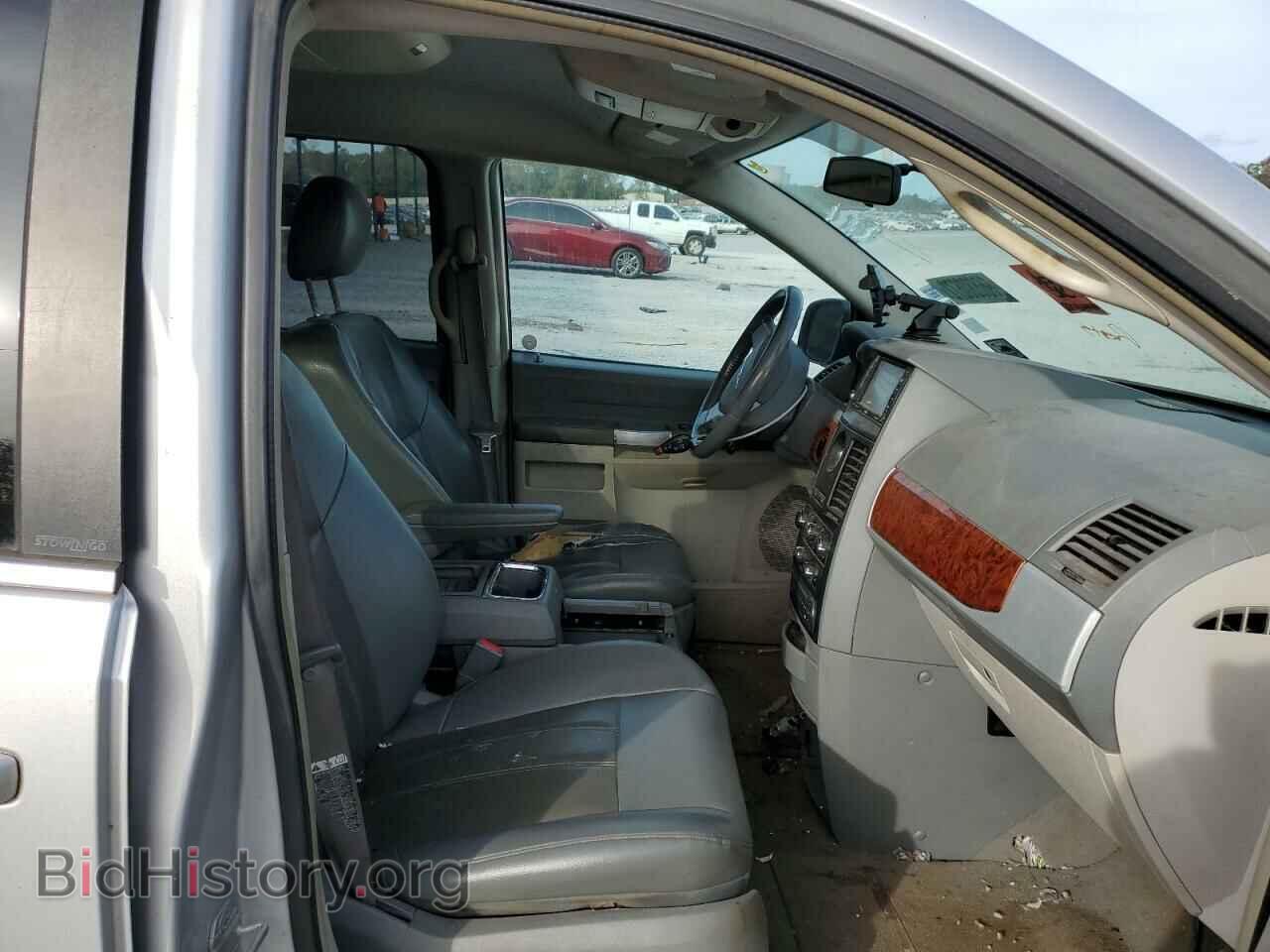 2008 CHRYSLER MINIVAN - VIN: 2A8HR54P88R123682 - Фото 5