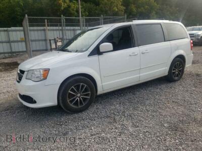 2017 Dodge CARAVAN Grand Cara, white — VIN 2C4RDGCGXHR557528, Copart