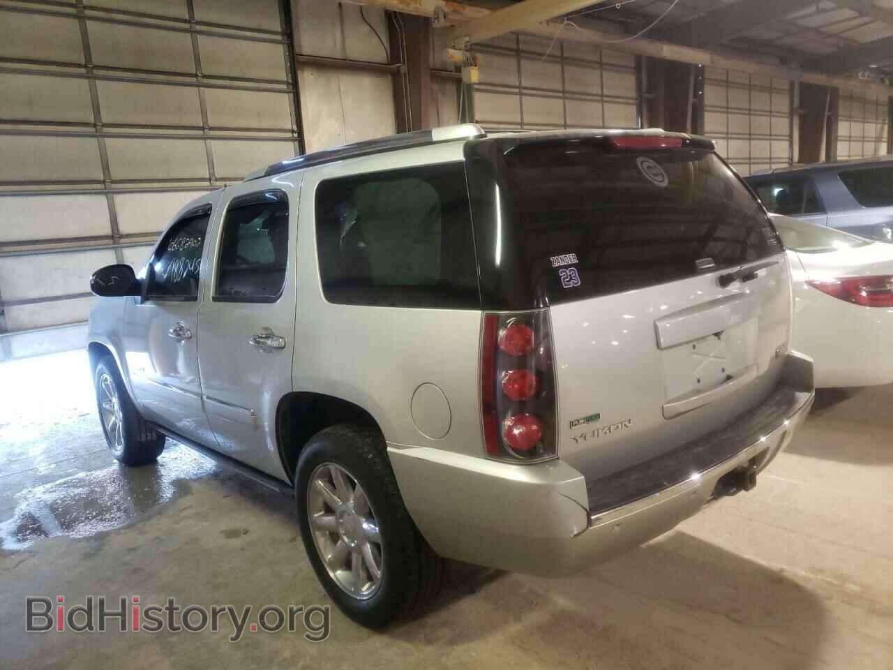 2010 GMC YUKON - VIN: 1GKUKEEF7AR197546 - Фото 2