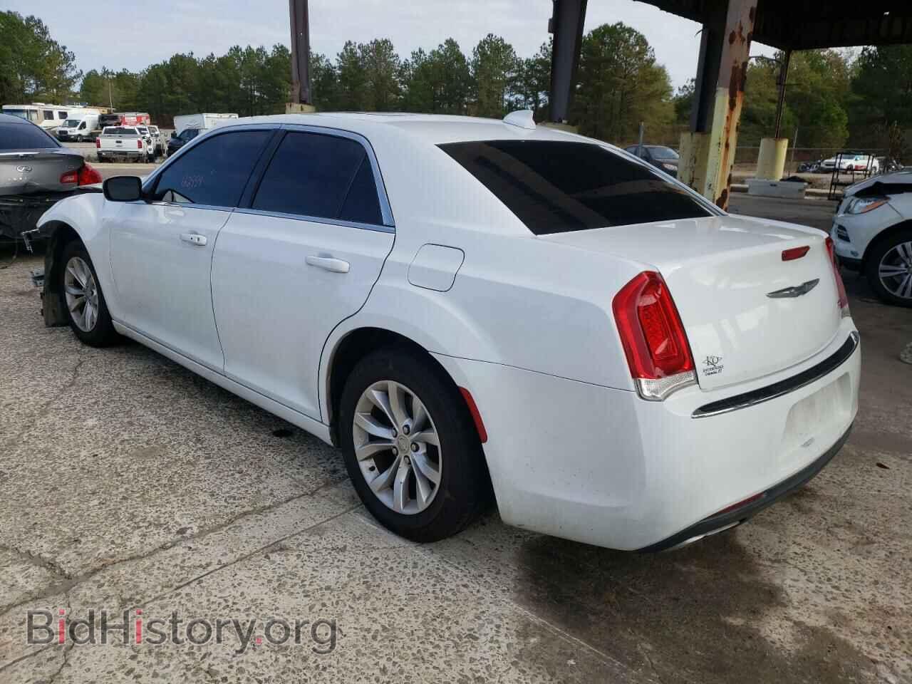 2016 CHRYSLER 300 - VIN: 2C3CCAAG8GH268438 - Фото 3