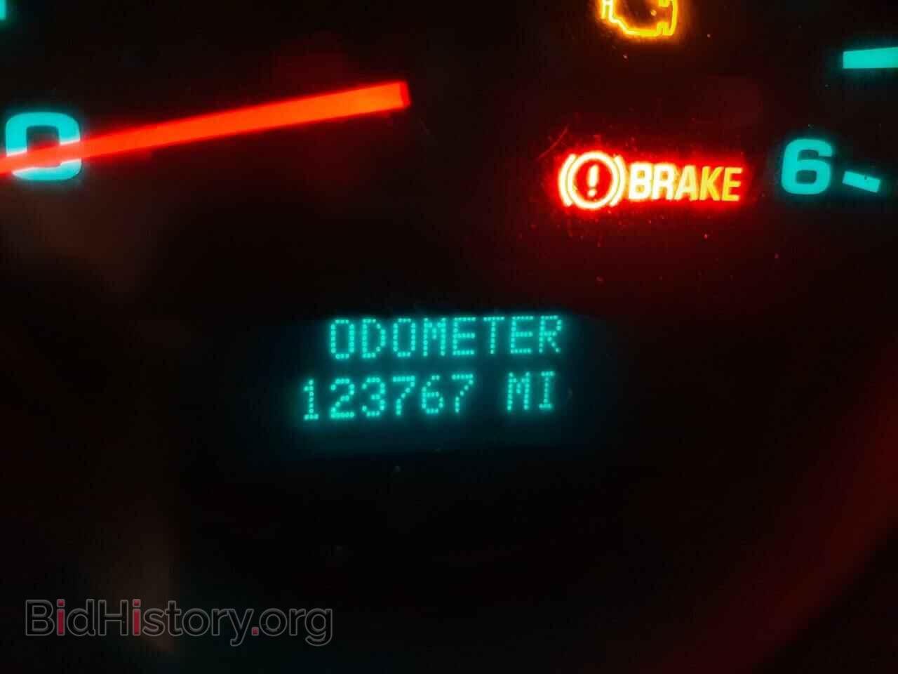 2011 GMC SIERRA - VIN: 3GTP2UEA8BG324717 - Фото 8