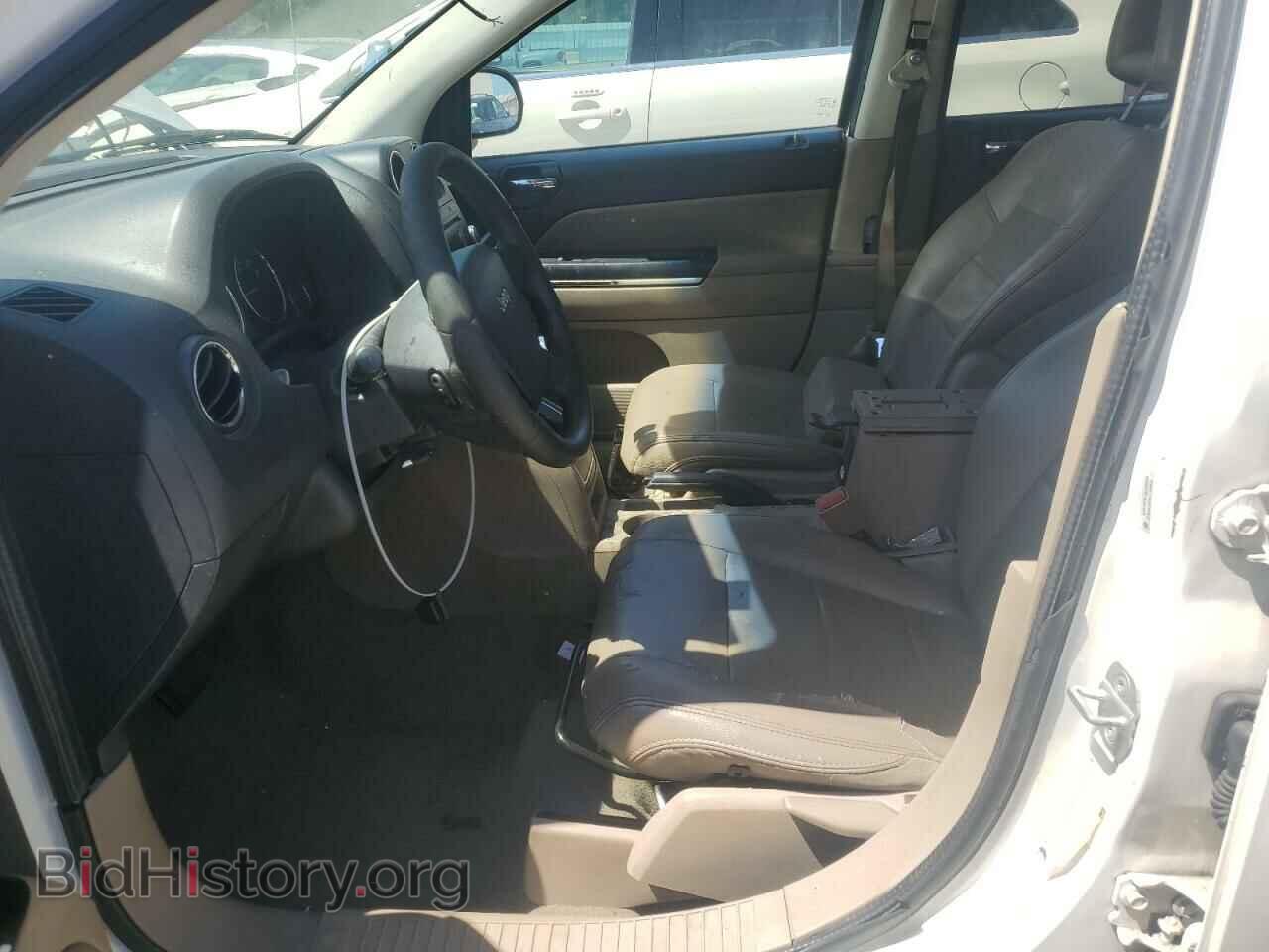 2009 JEEP COMPASS - VIN: 1J4FT57B19D137664 - Photo 7