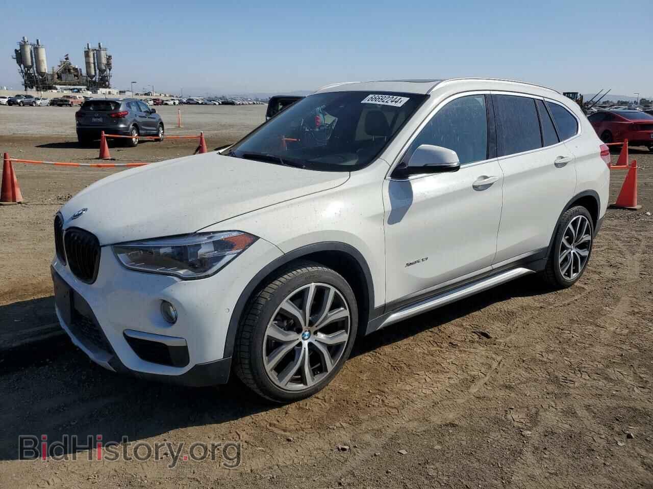 Фотография WBXHT3C34GP881548 - BMW X1 2016