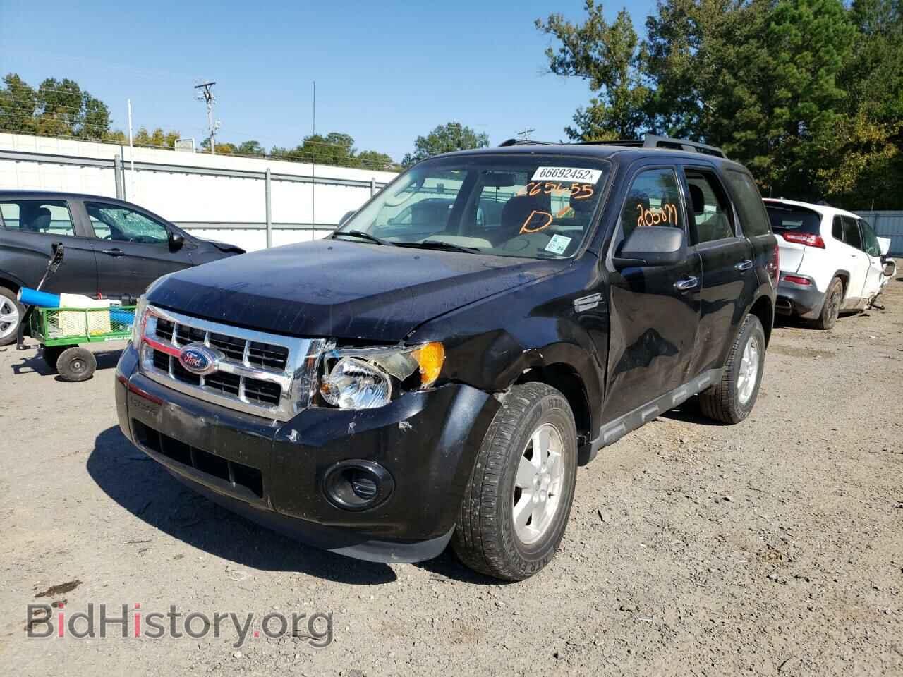 2011 FORD ESCAPE - VIN: 1FMCU0C75BKC65655 - Фото 2