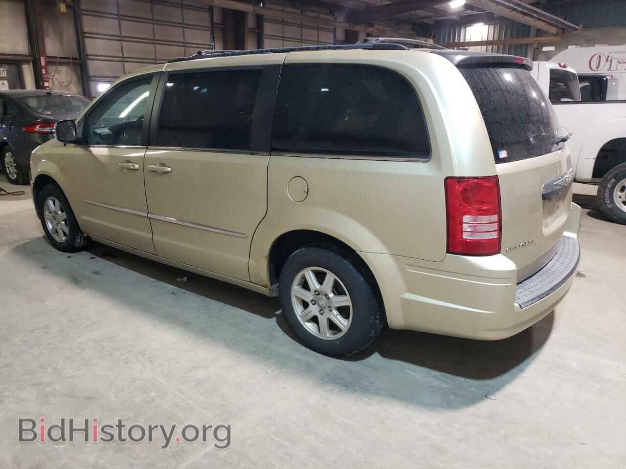 2010 CHRYSLER MINIVAN - VIN: 2A4RR8D15AR330393 - Фото 2