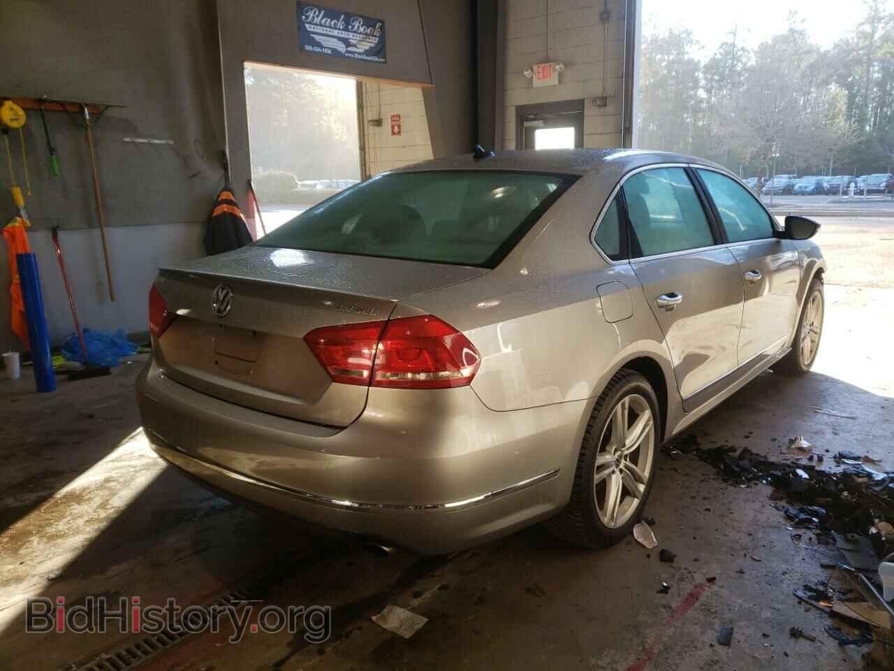 2012 VOLKSWAGEN PASSAT - VIN: 1VWCM7A3XCC094827 - Фото 4