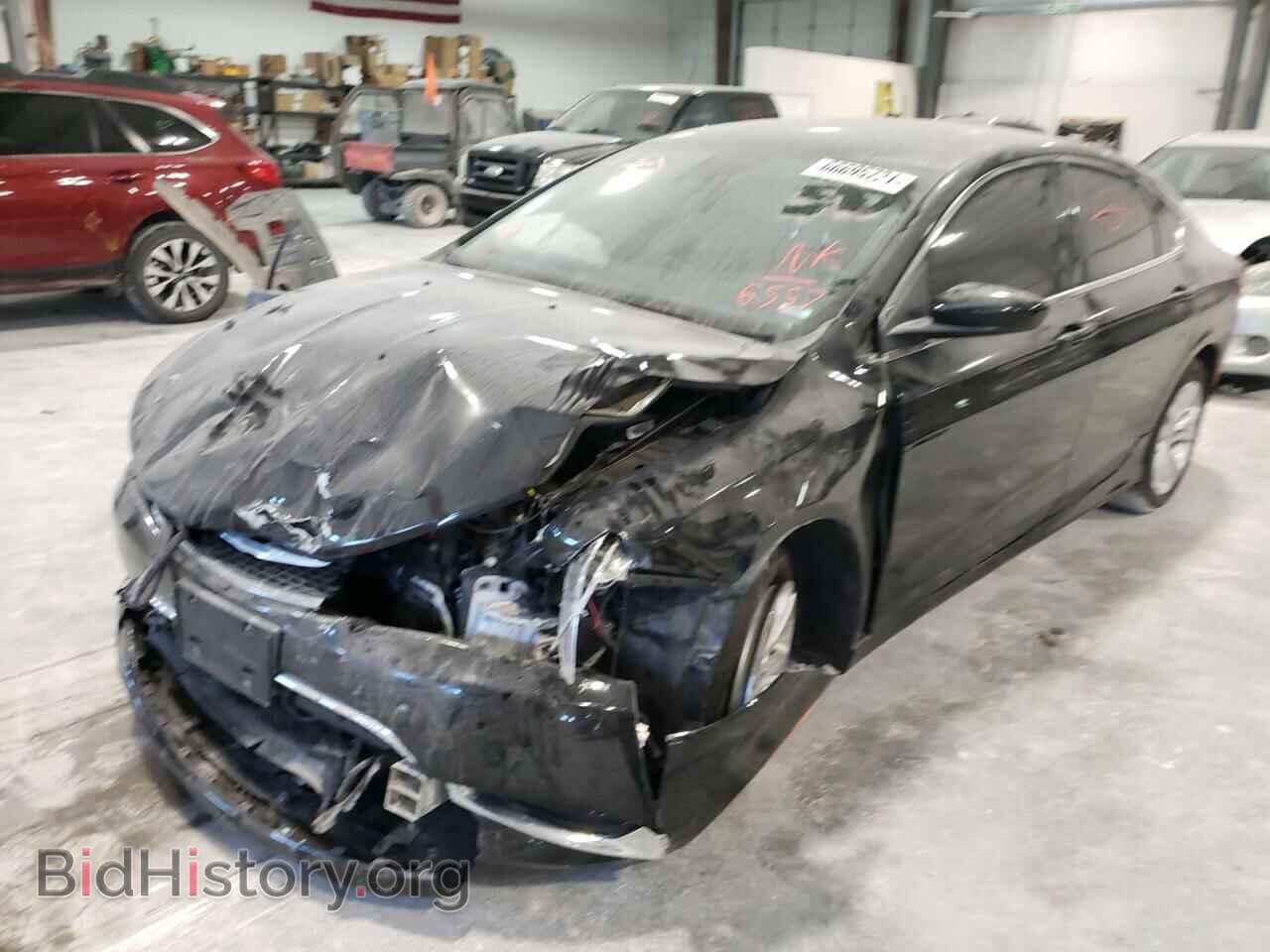 2015 CHRYSLER 200 - VIN: 1C3CCCAB5FN686557 - Фото 2