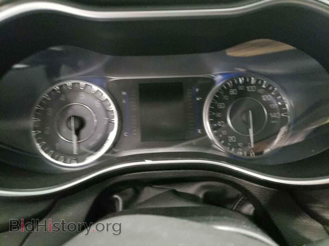 2015 CHRYSLER 200 - VIN: 1C3CCCAB5FN686557 - Фото 8