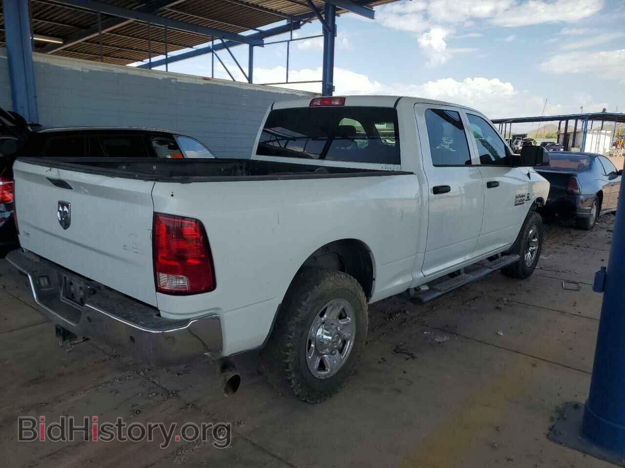 2017 RAM All Models - VIN: 3C6UR4CL4HG536615 - Фото 3