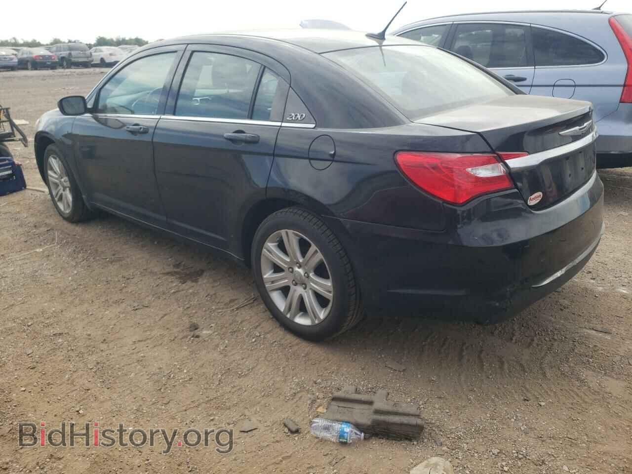 2013 CHRYSLER 200 - VIN: 1C3CCBBB6DN695435 - Photo 2
