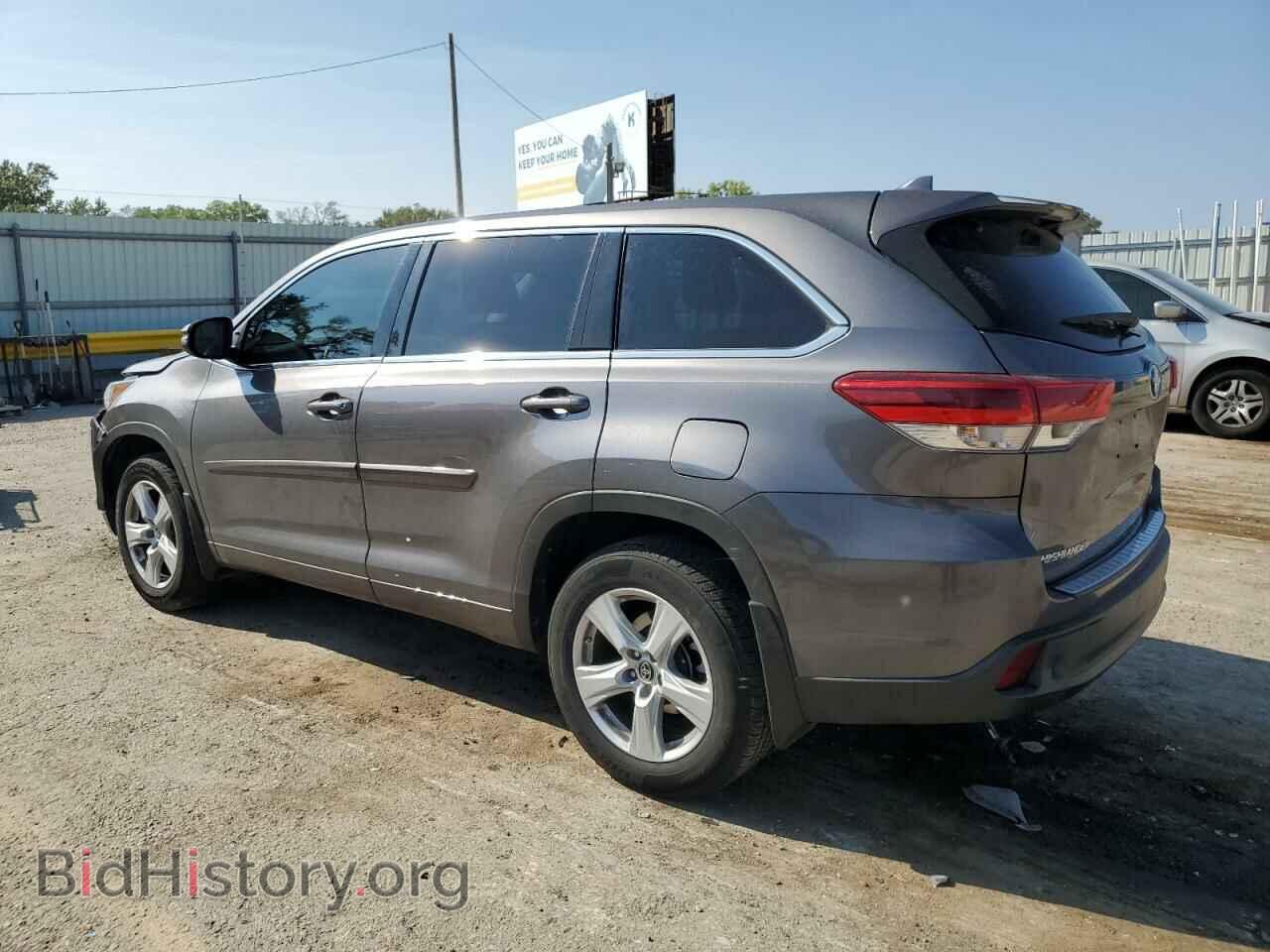 2017 TOYOTA HIGHLANDER - VIN: 5TDBZRFH9HS479396 - Фото 2