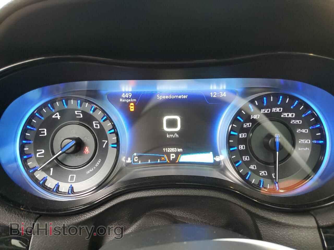 2017 CHRYSLER 300 - VIN: 2C3CCABGXHH631466 - Фото 9