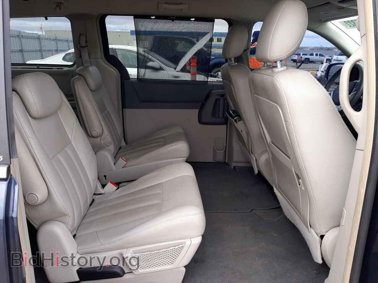 2008 CHRYSLER MINIVAN - VIN: 2A8HR54P68R757542 - Фото 6