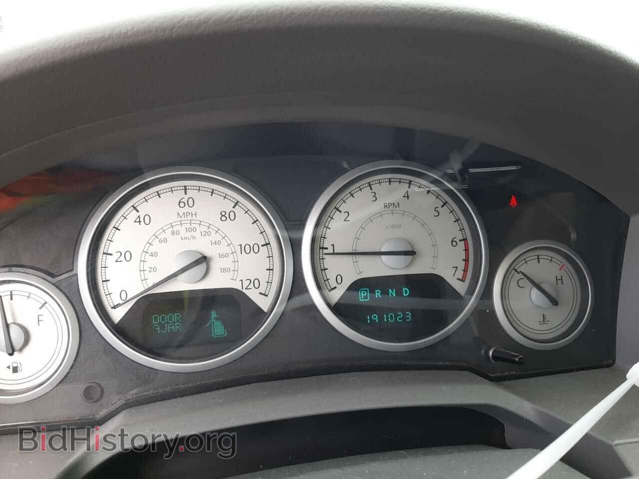 2008 CHRYSLER MINIVAN - VIN: 2A8HR54P68R757542 - Фото 8