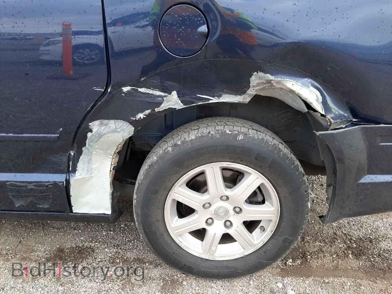 2008 CHRYSLER MINIVAN - VIN: 2A8HR54P68R757542 - Фото 9