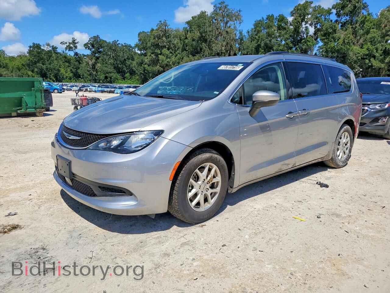 2021 Chrysler MINIVAN LXI (VIN 2C4RC1DG7MR523443) — photo 1 of 13, Copart, damage: minor dents/scratches