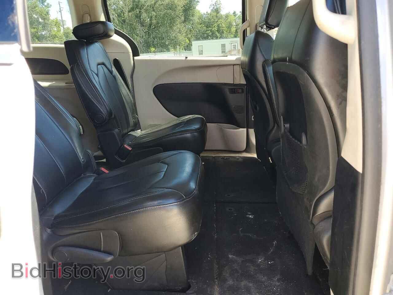 2021 Chrysler MINIVAN (VIN 2C4RC1DG7MR523443) — photo 11 of 13
