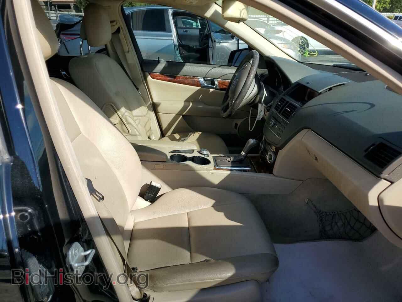 2011 MERCEDES-BENZ C-CLASS - VIN: WDDGF5EB3BF648376 - Фото 5