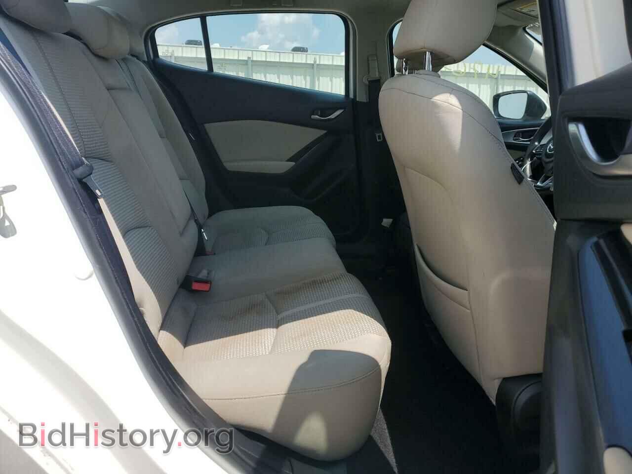 2018 MAZDA 3 - VIN: 3MZBN1U77JM214700 - Фото 10