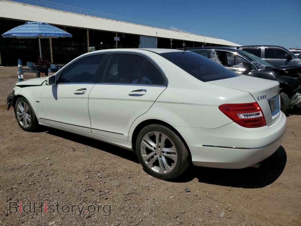 2012 MERCEDES-BENZ C-CLASS - VIN: WDDGF4HB6CA605039 - Фото 2