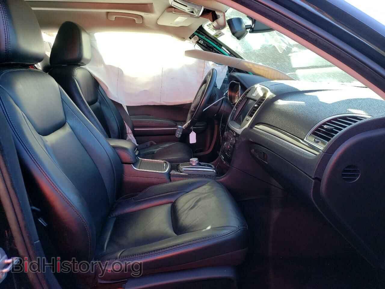 2017 CHRYSLER 300 - VIN: 2C3CCAAGXHH560111 - Фото 5