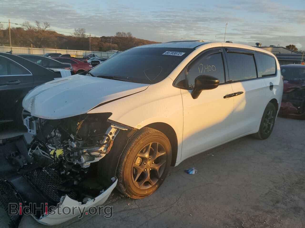 2020 CHRYSLER PACIFICA - VIN: 2C4RC1FG0LR150029 - Photo 2