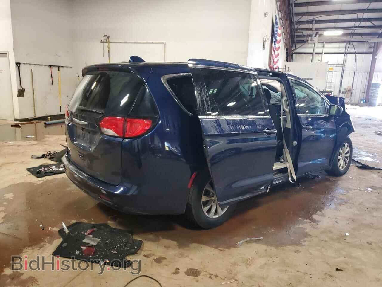 2017 CHRYSLER PACIFICA - VIN: 2C4RC1DG6HR688602 - Фото 3
