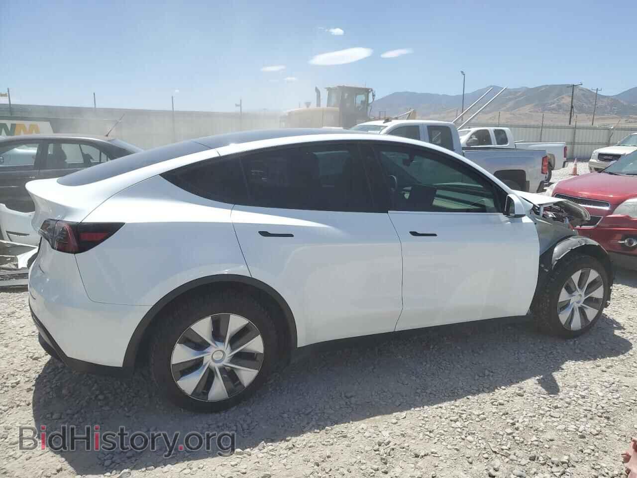 2023 TESLA MODEL Y - VIN: 7SAYGDEE1PF604021 - Photo 3