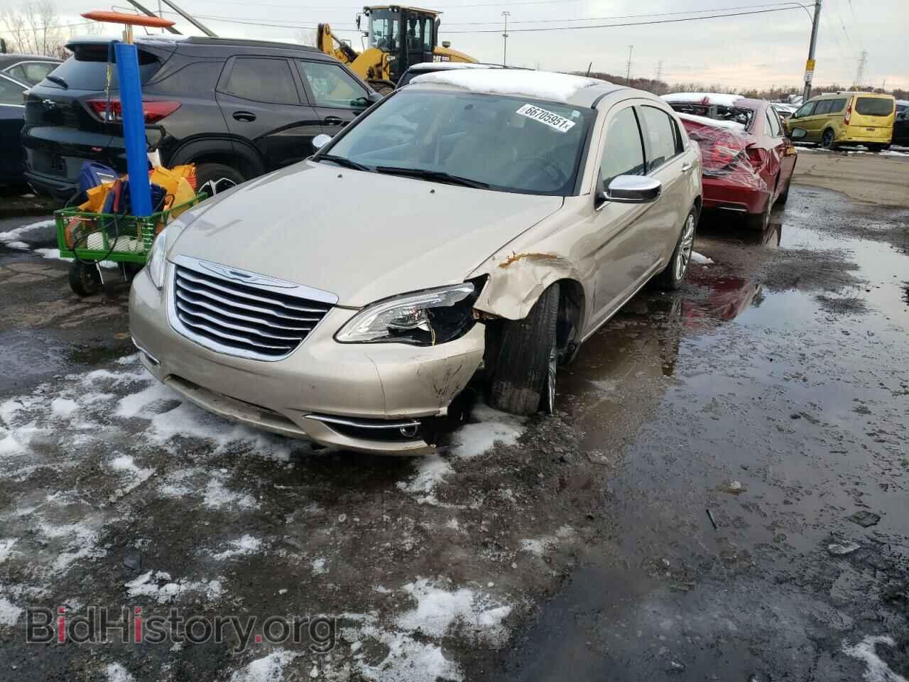 2013 CHRYSLER 200 - VIN: 1C3CCBCG6DN617313 - Photo 2