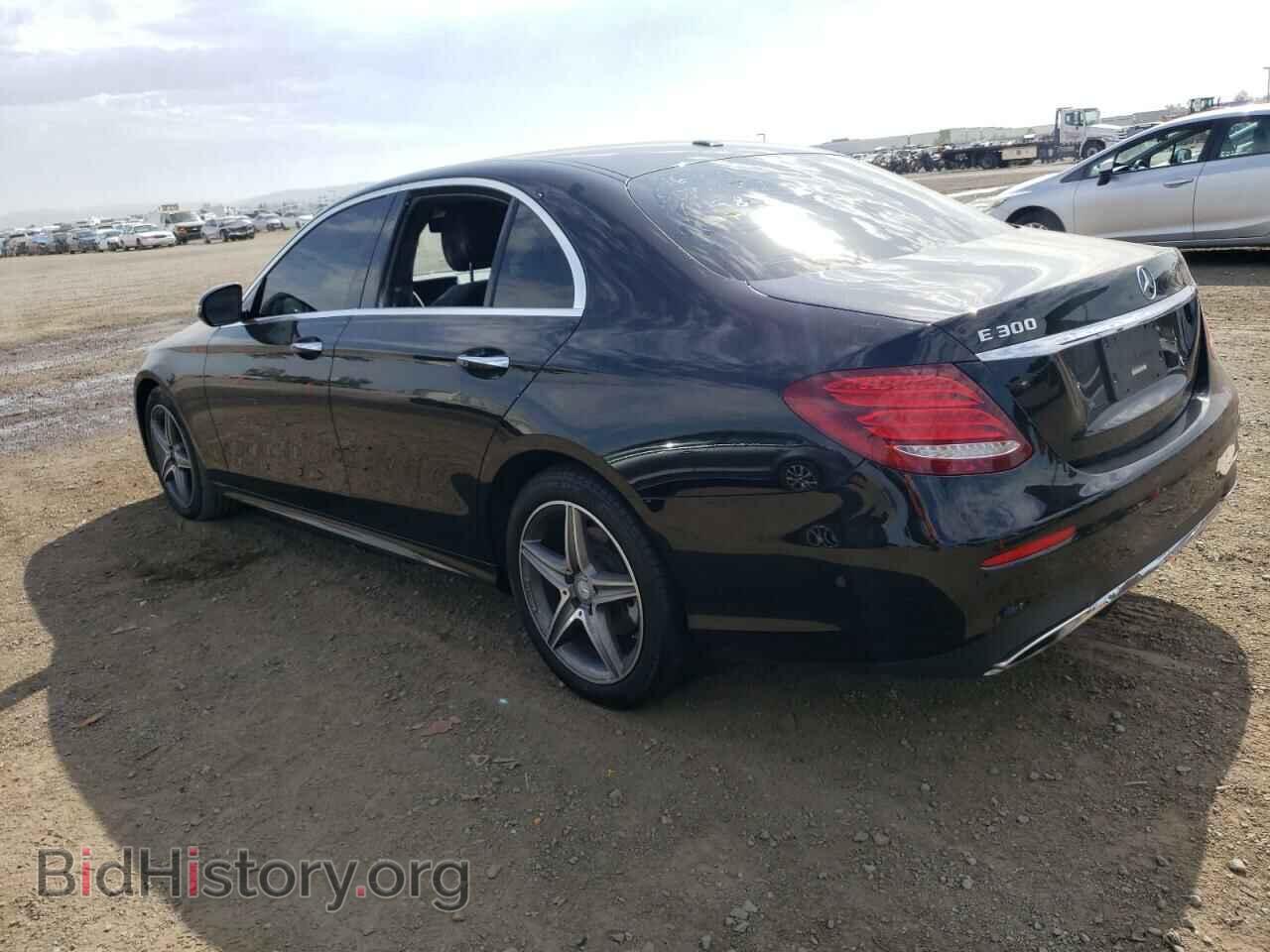 2017 MERCEDES-BENZ E-CLASS - VIN: WDDZF4JB1HA073869 - Фото 2