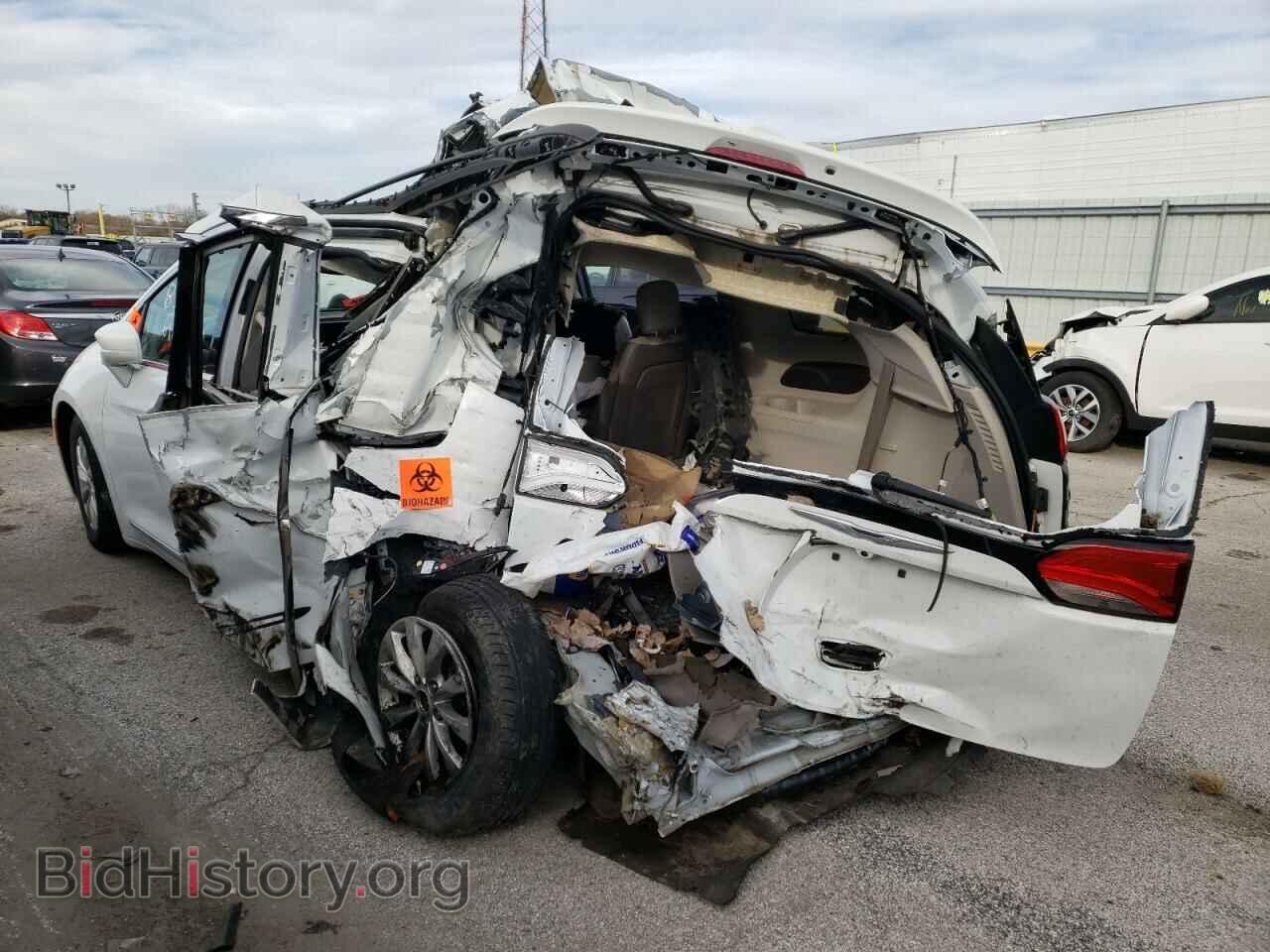 2017 CHRYSLER PACIFICA - VIN: 2C4RC1BG3HR506695 - Фото 3