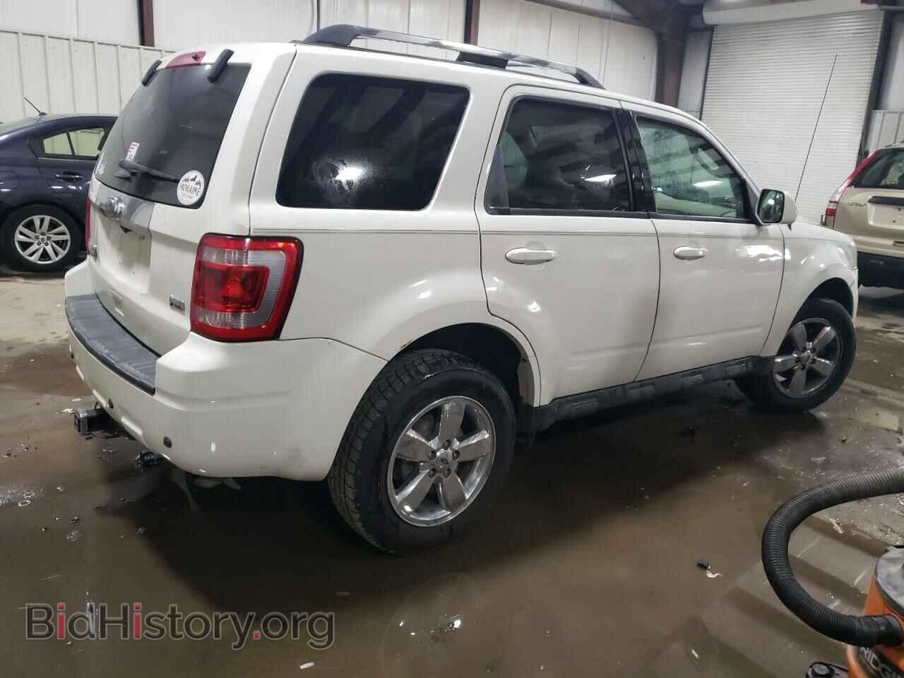 2011 FORD ESCAPE - VIN: 1FMCU9EG2BKC50256 - Фото 3
