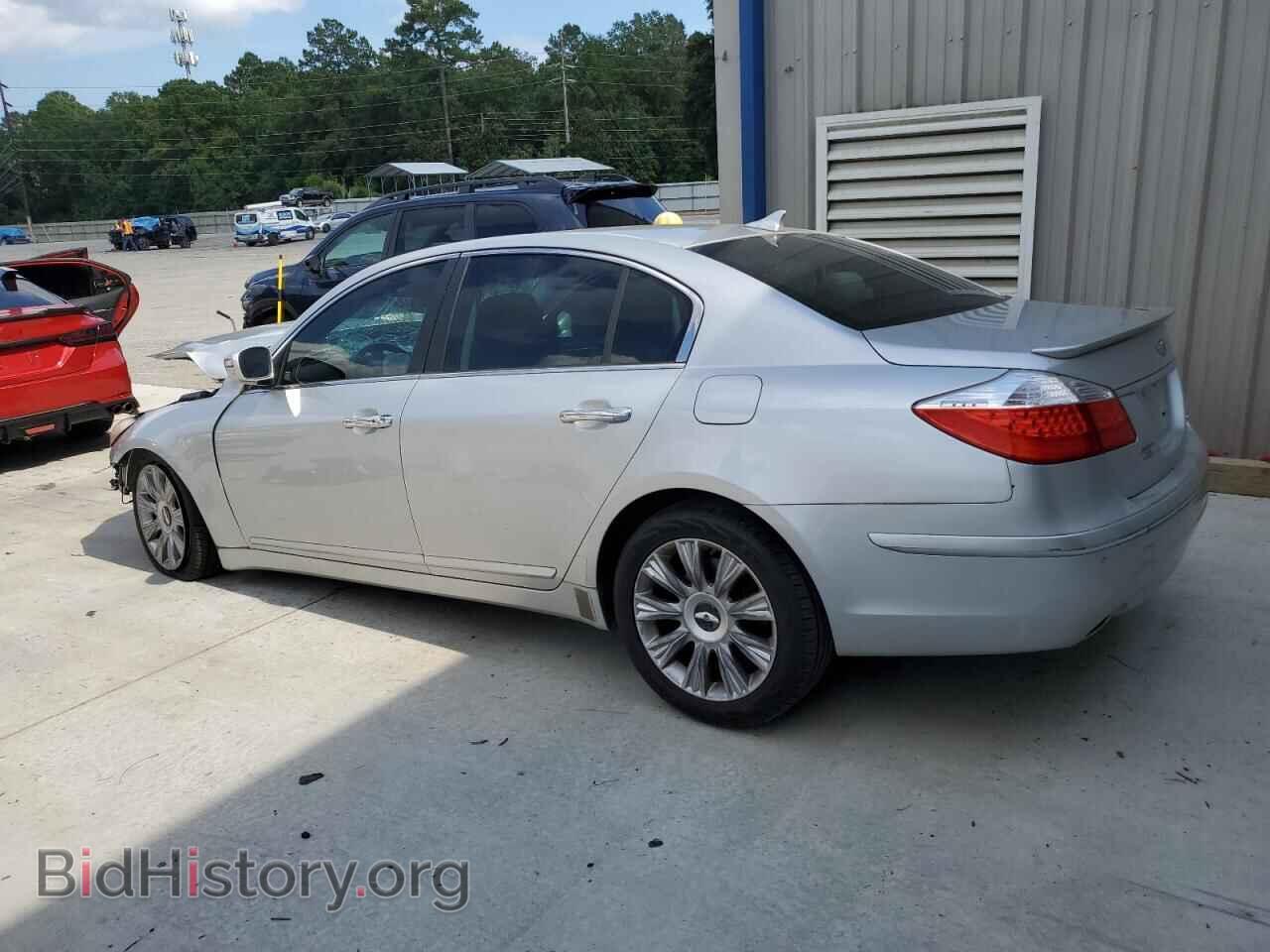 2009 HYUNDAI GENESIS - VIN: KMHGC46E79U039329 - Фото 2
